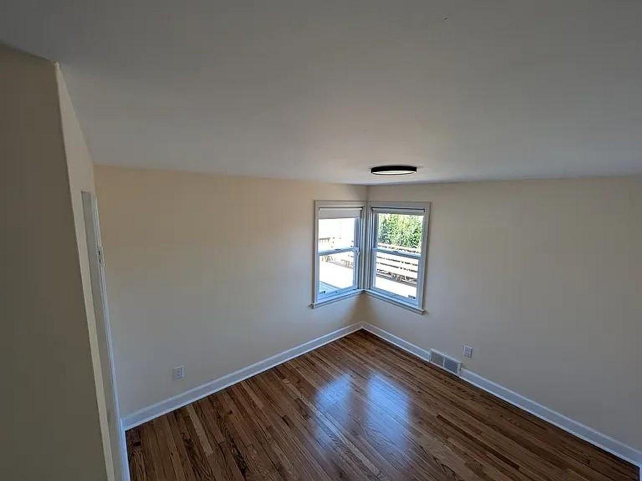 89 Lincoln St - Photo 2 of 21