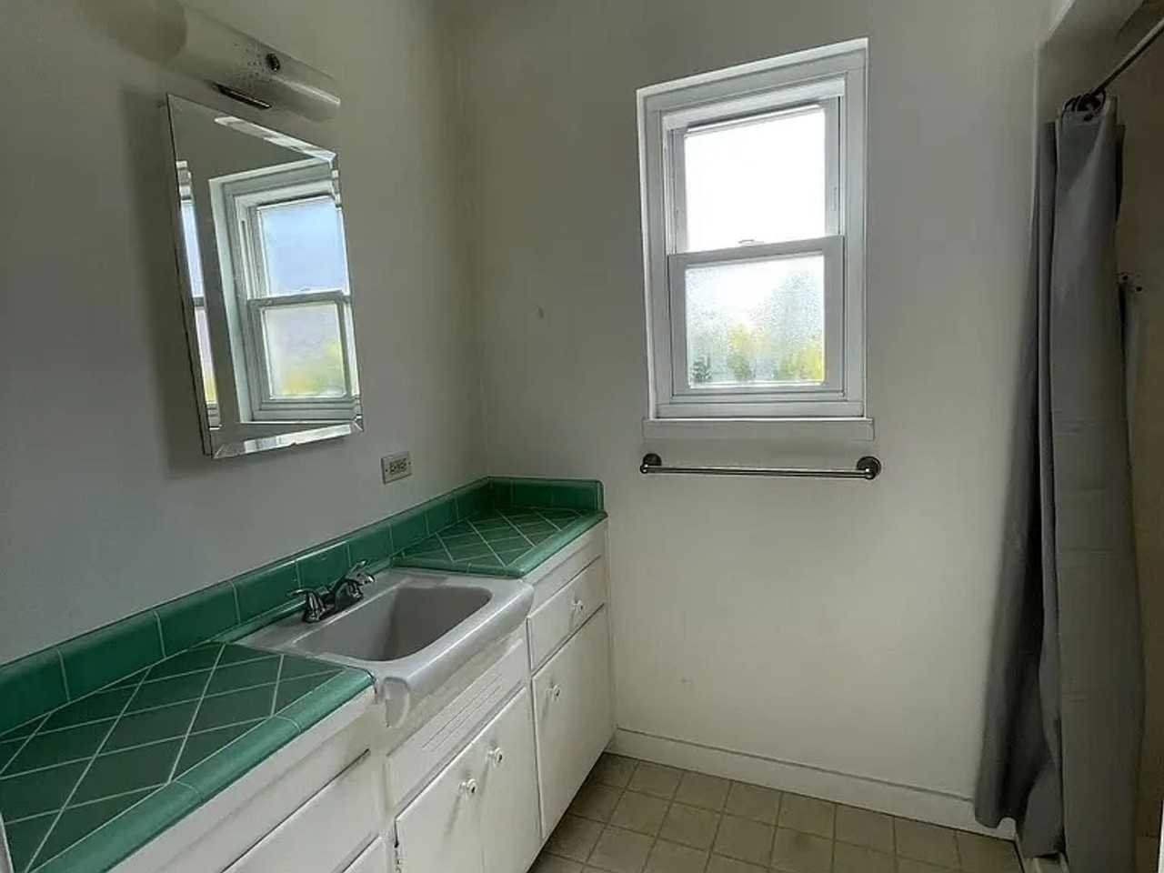 9109 Pine Ridge Way - Photo 3 of 50