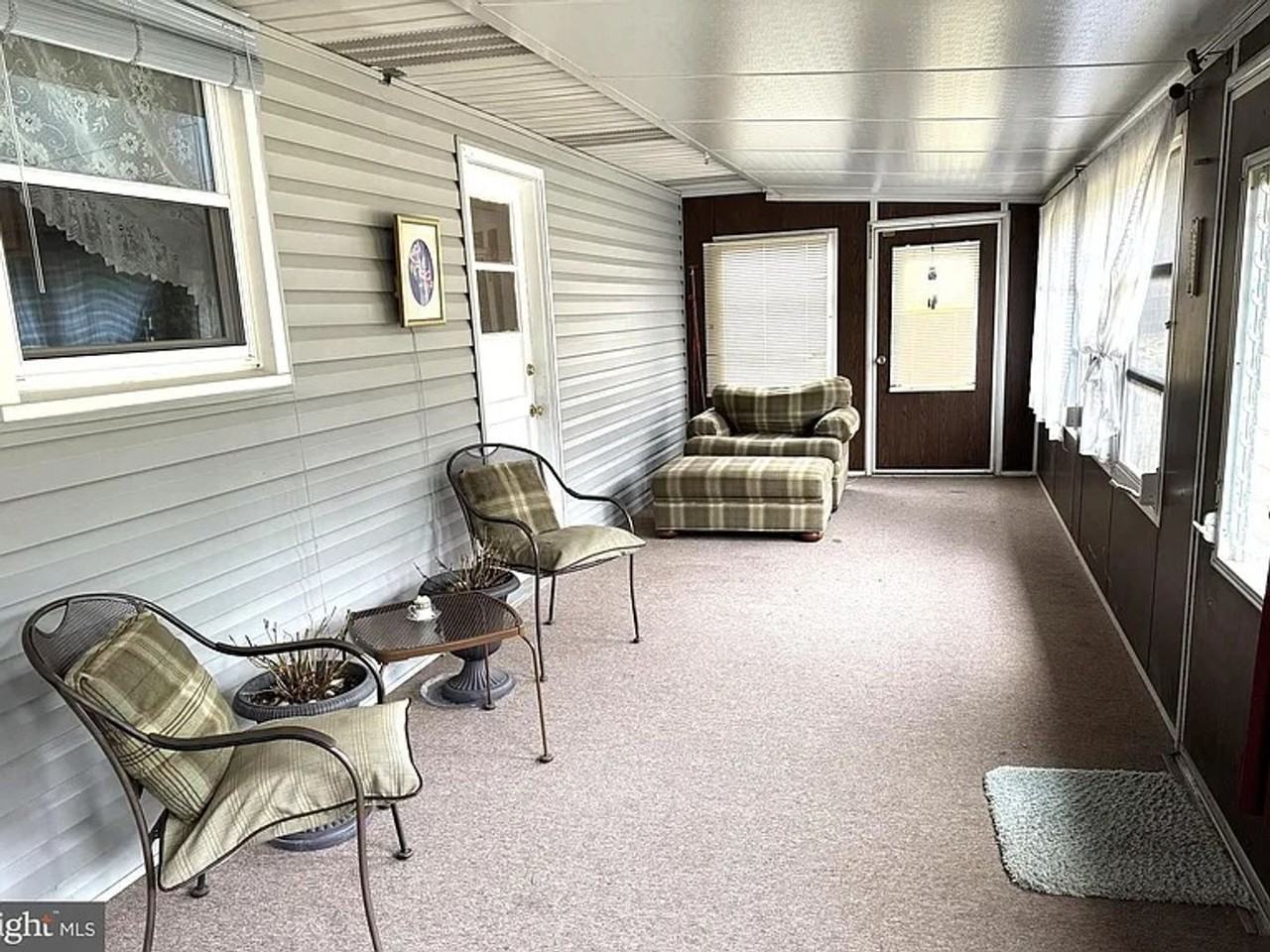 3934 Union Ave - Photo 2 of 10