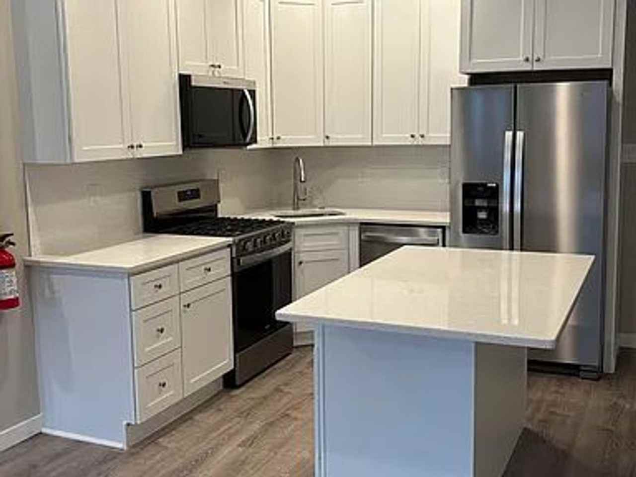 104 Chestnut St - Photo 2 of 17