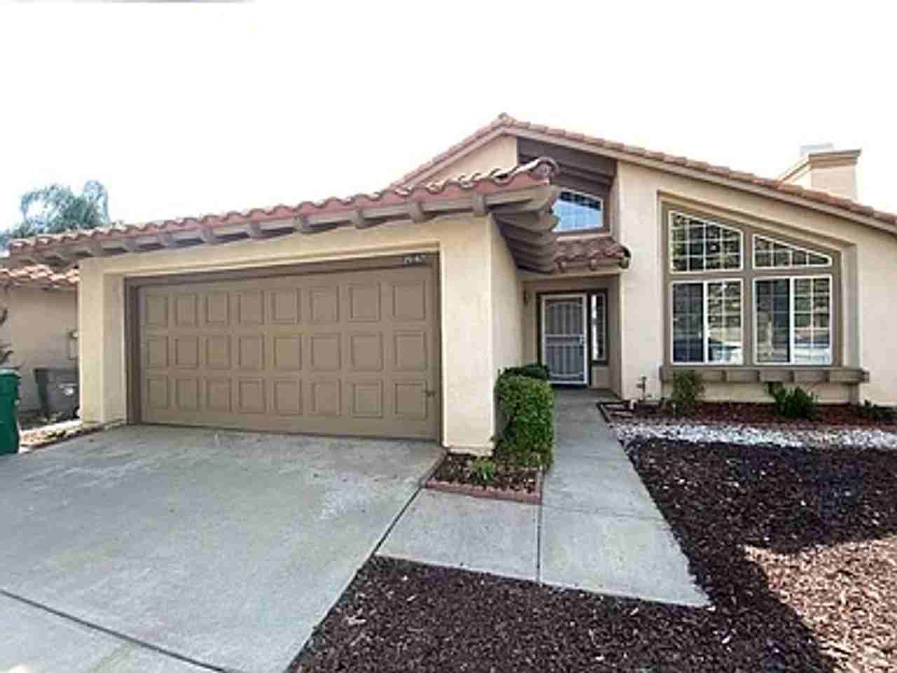 25167 Parkcrest Dr - Photo 2 of 12