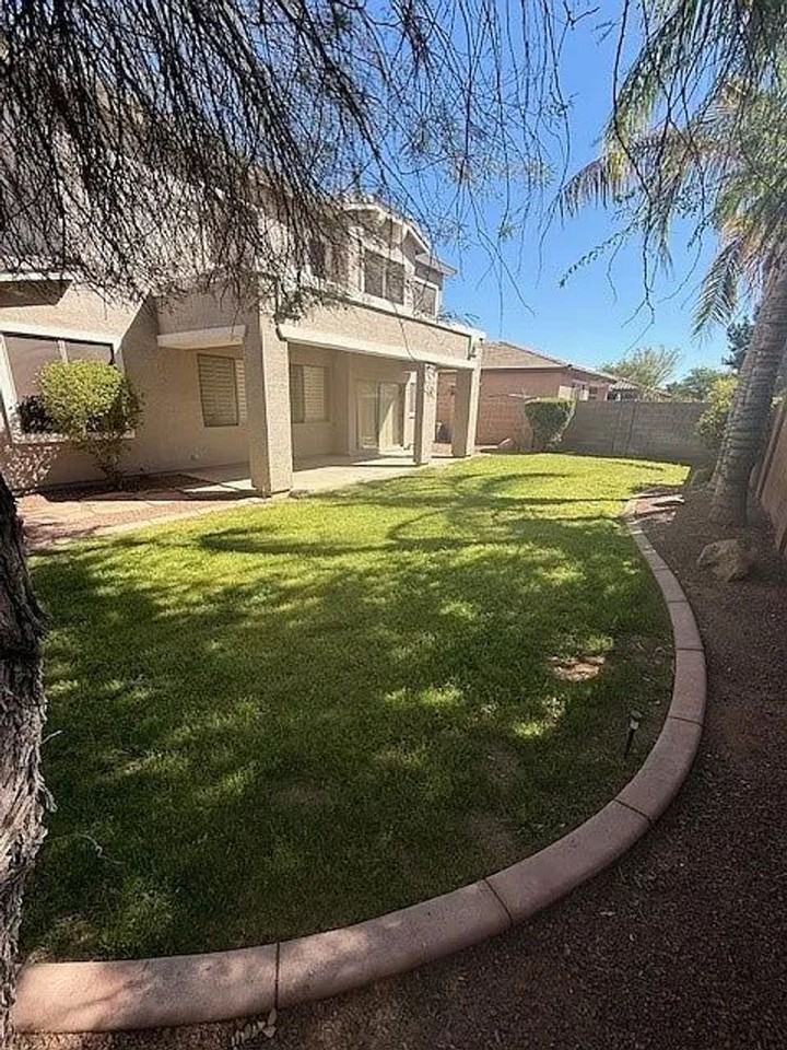 18711 E Pelican Ct - Photo 3 of 8