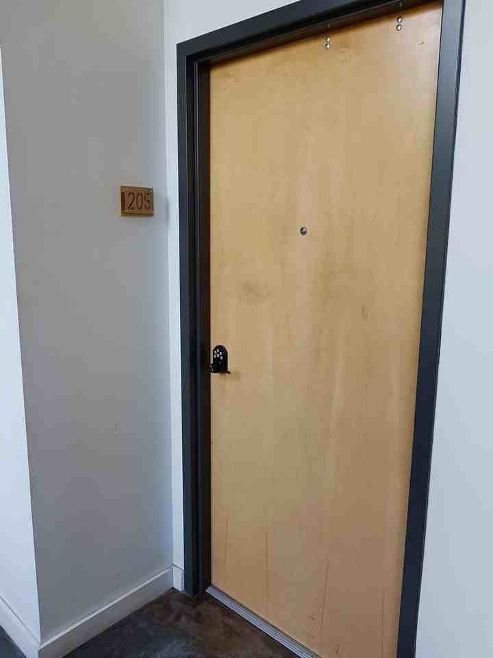 1400 Rose Park Dr - Photo 5 of 15