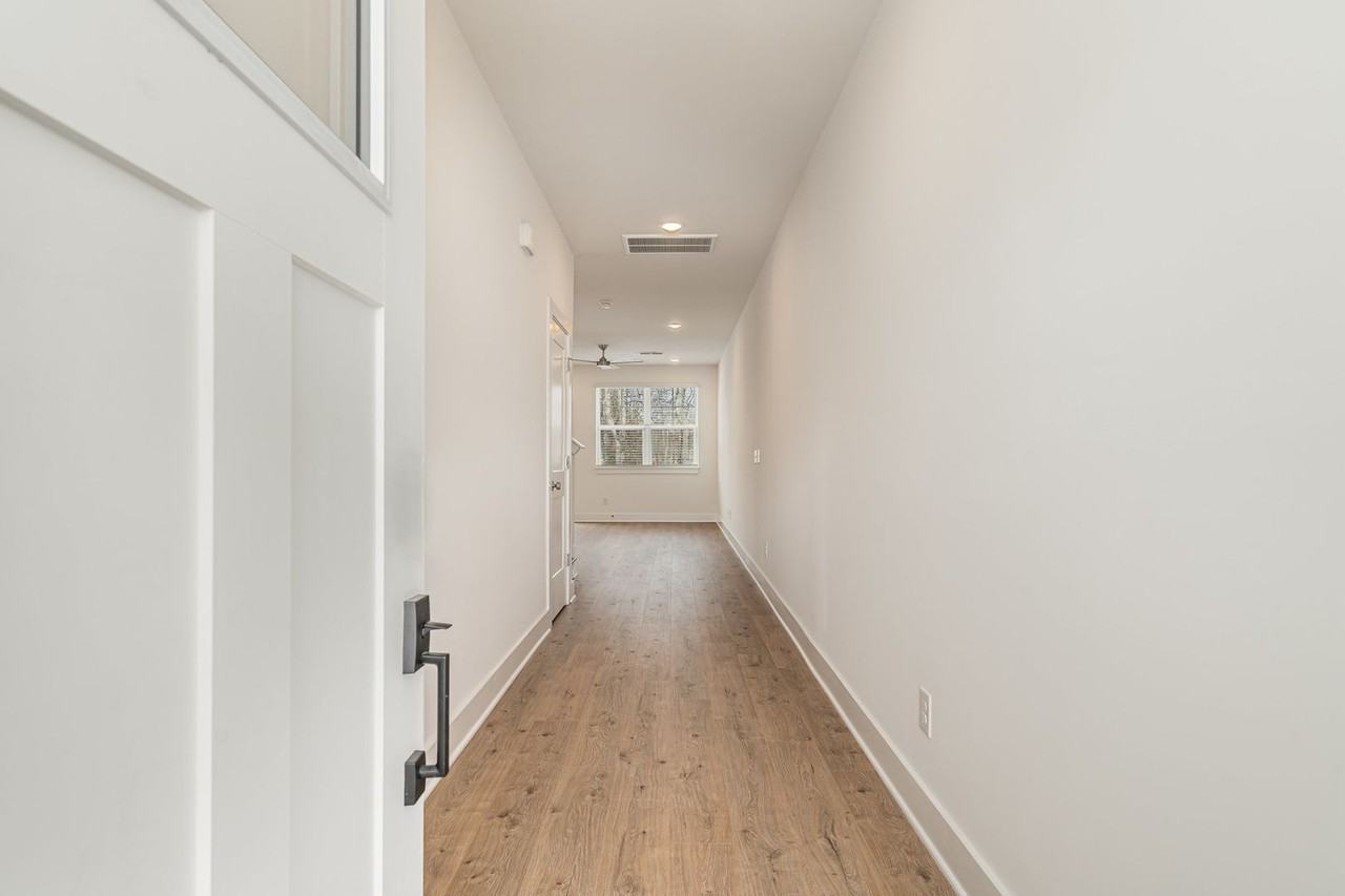 725 Caraway Ln - Photo 3 of 15