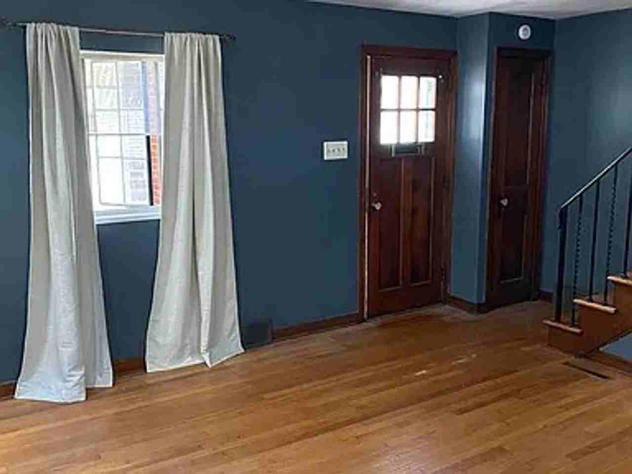 623 Locust St - Photo 3 of 16