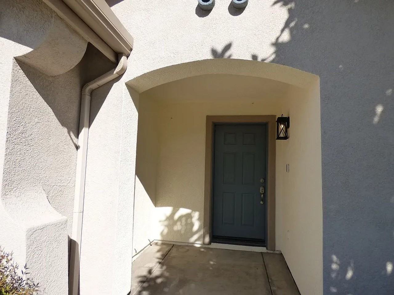 6055 Medinah St - Photo 3 of 29