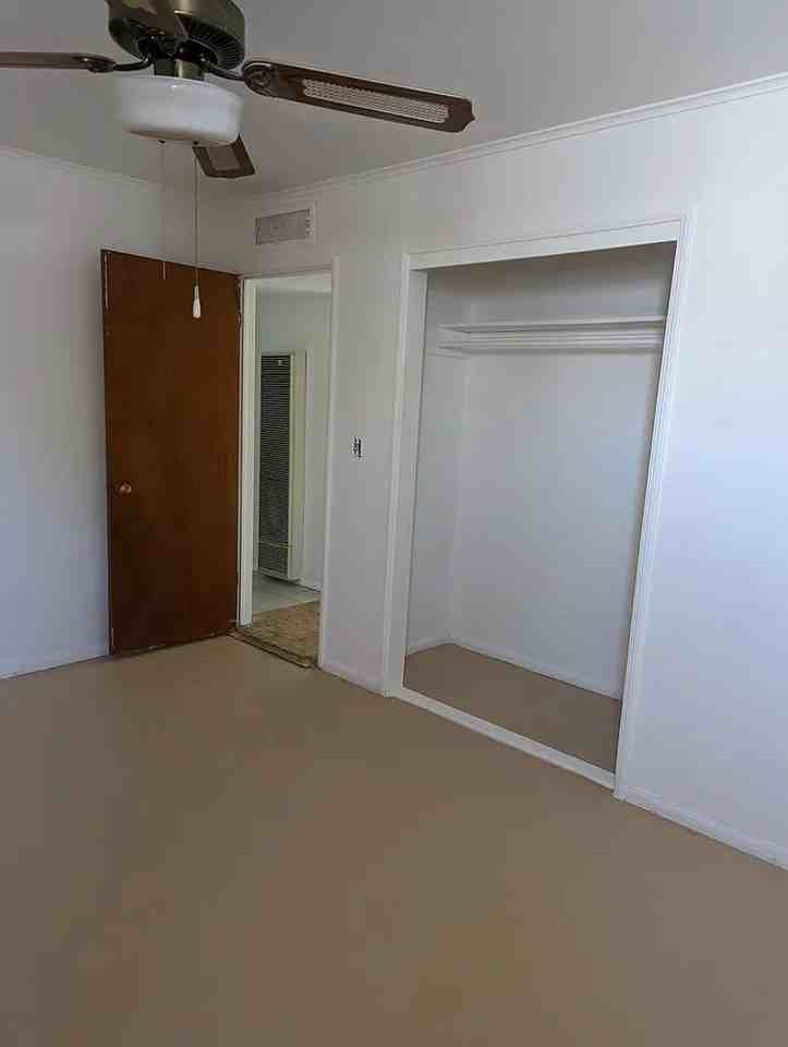 512 S 11th Ave - Photo 3 of 23