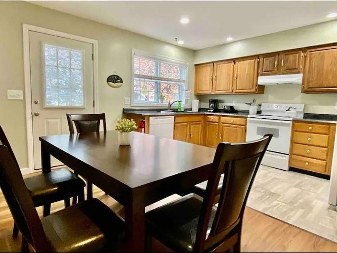 830 Blakely Rd - Photo 2 of 14