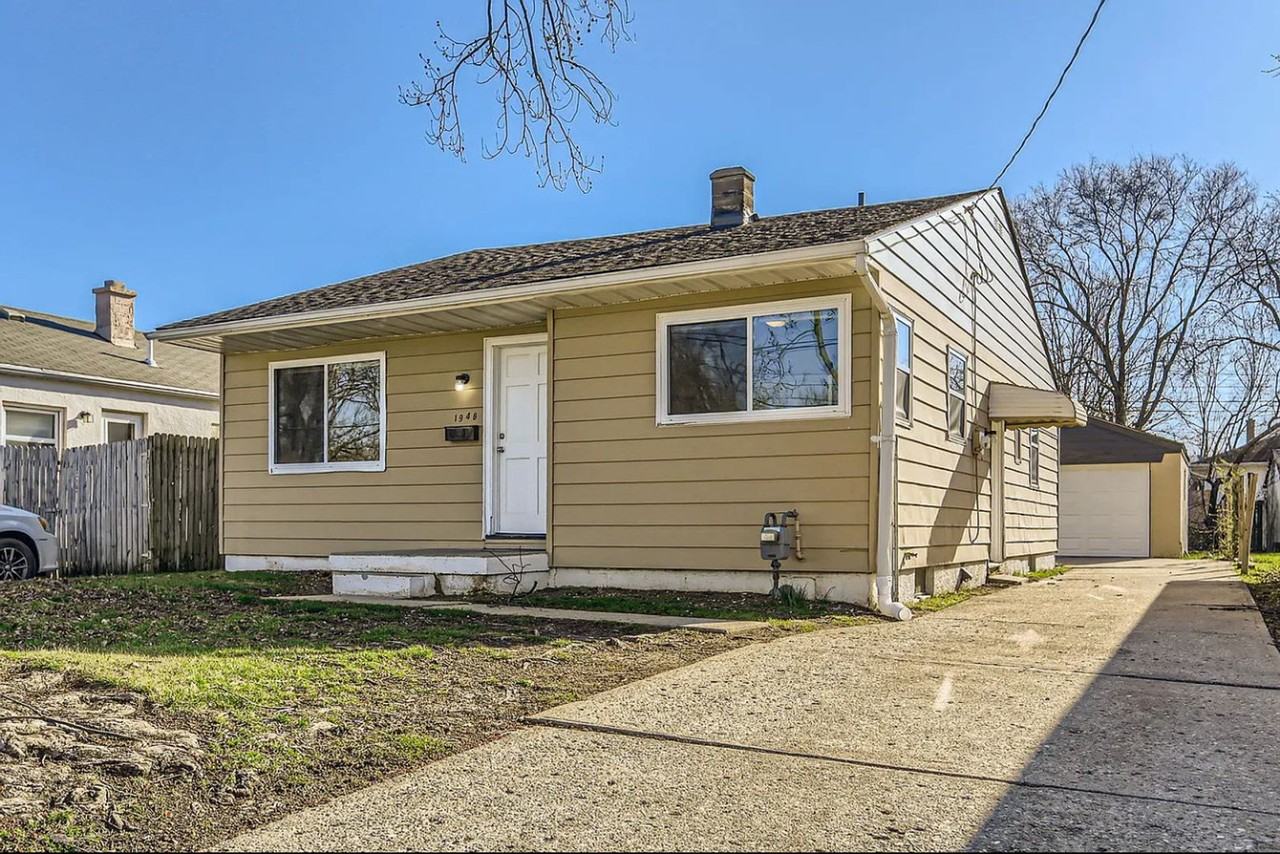 1948 S Champion Ave - Photo 2 of 20