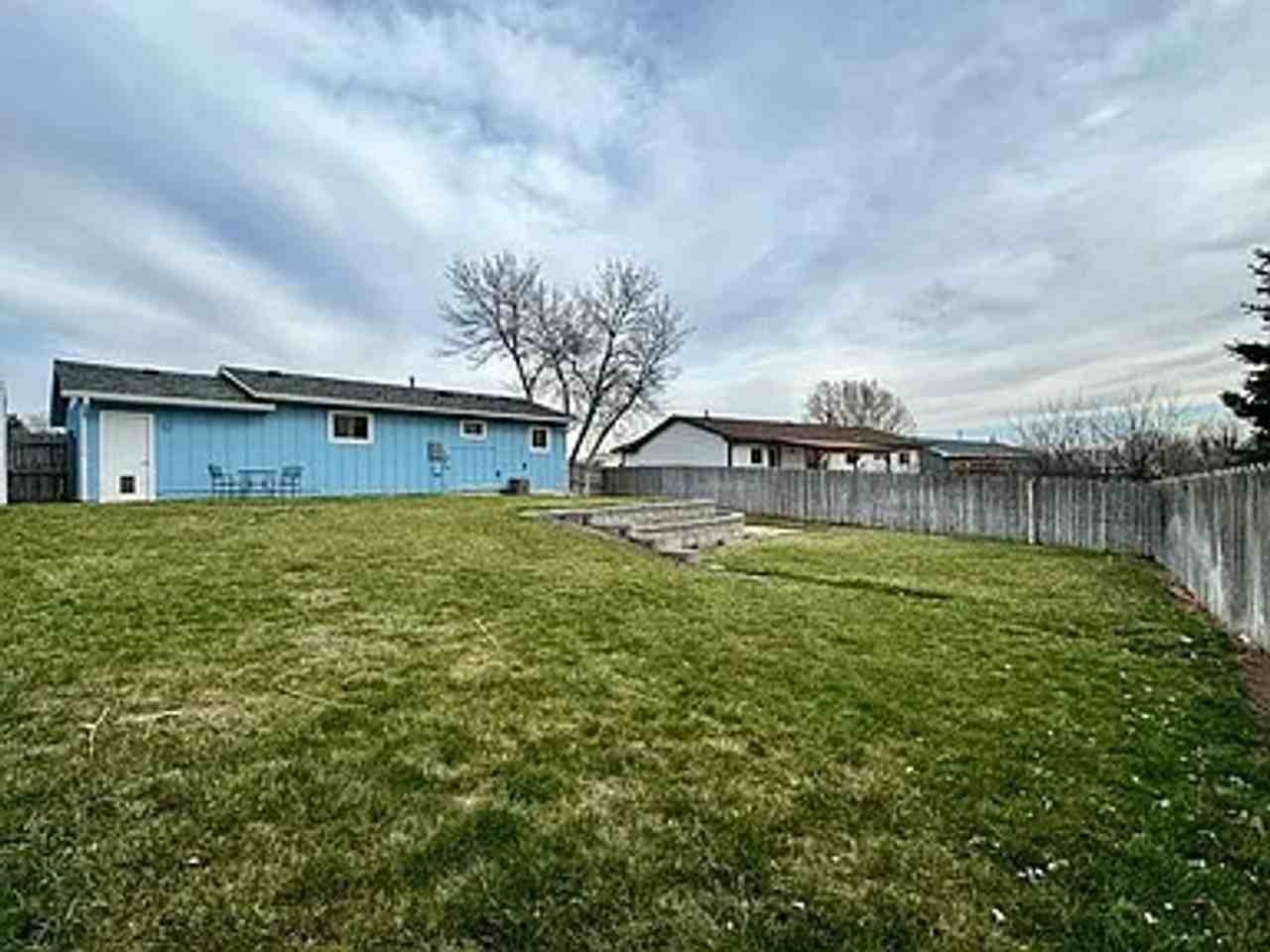 4512 Pierce Ave - Photo 3 of 12
