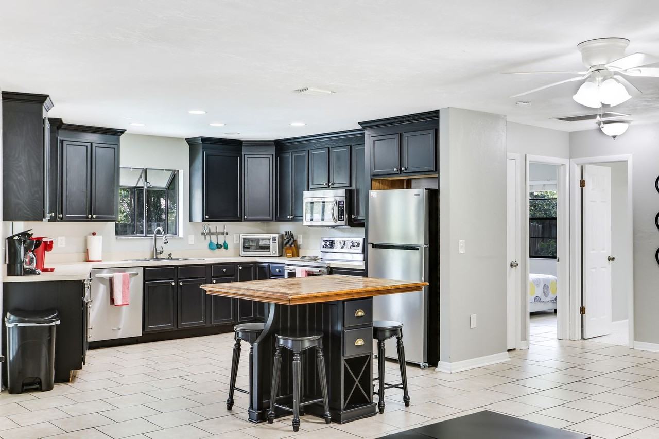 1826 Sw 80th Dr - Photo 4 of 21