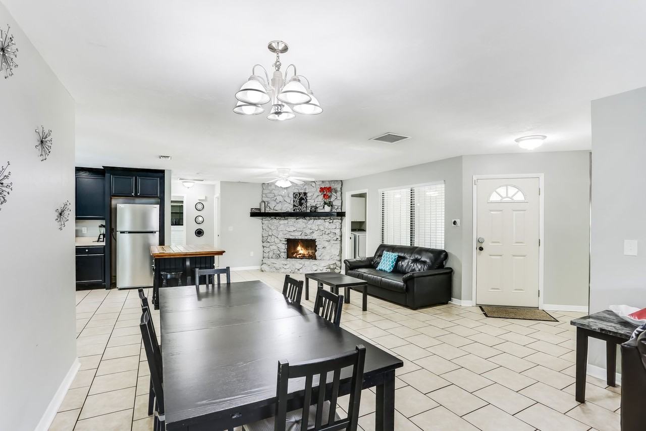 1826 Sw 80th Dr - Photo 5 of 21