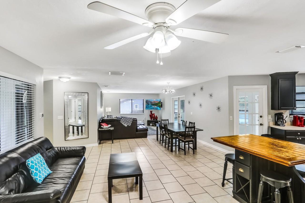 1826 Sw 80th Dr - Photo 6 of 21