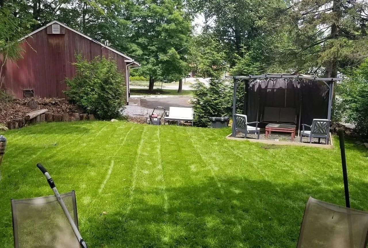 14 Mathews Ave - Photo 2 of 15