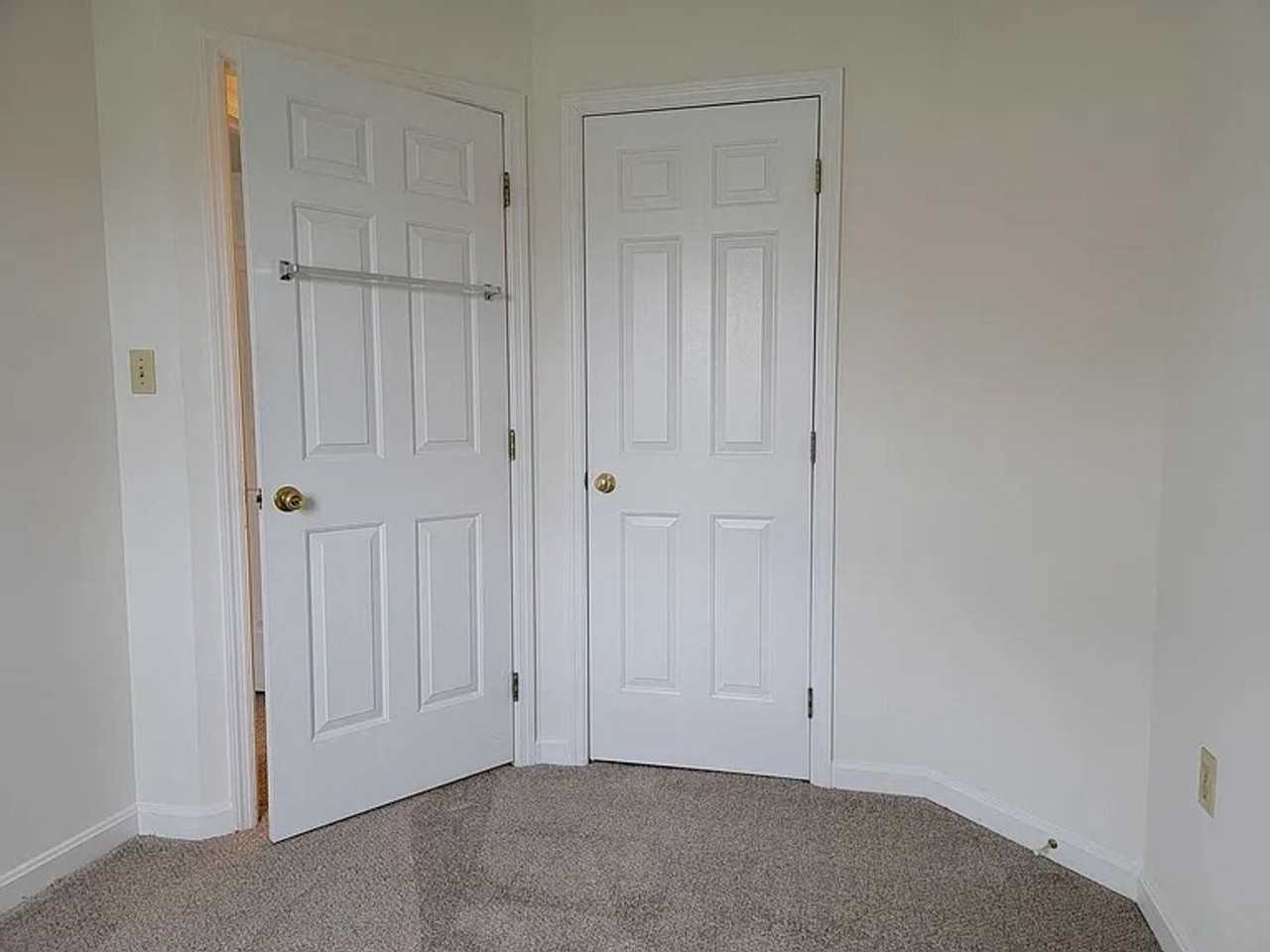 11 S Whisper Ln - Photo 3 of 13