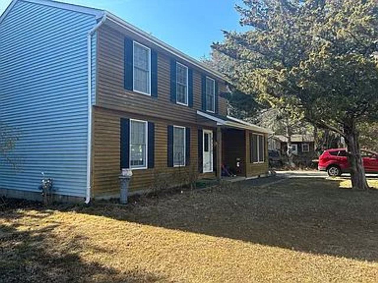 23 Lamson Rd - Photo 3 of 15