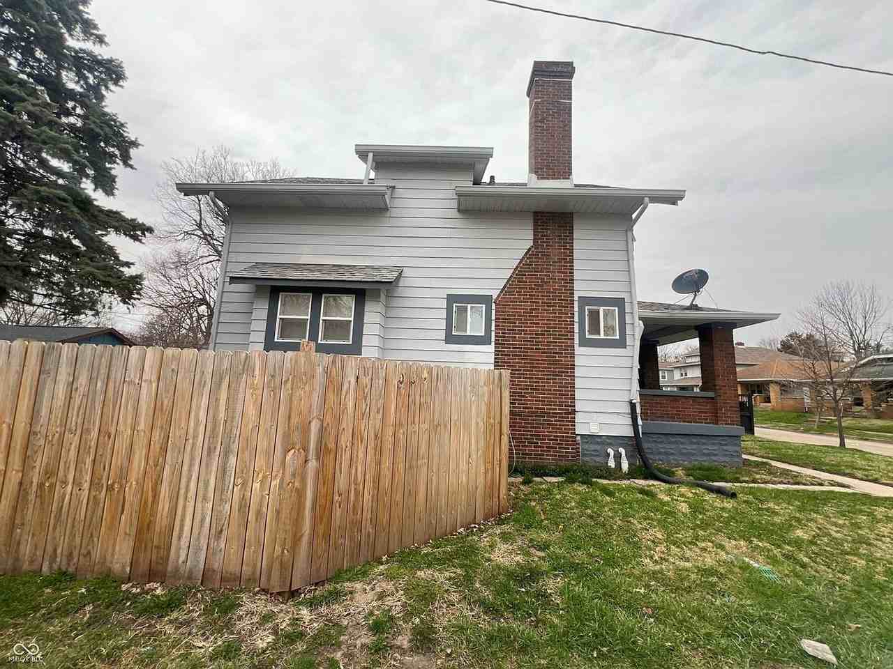 702 N Grant Ave