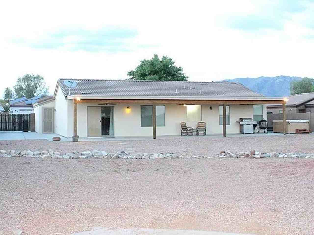 22601 W Weaver Valley Dr - Photo 2 of 21