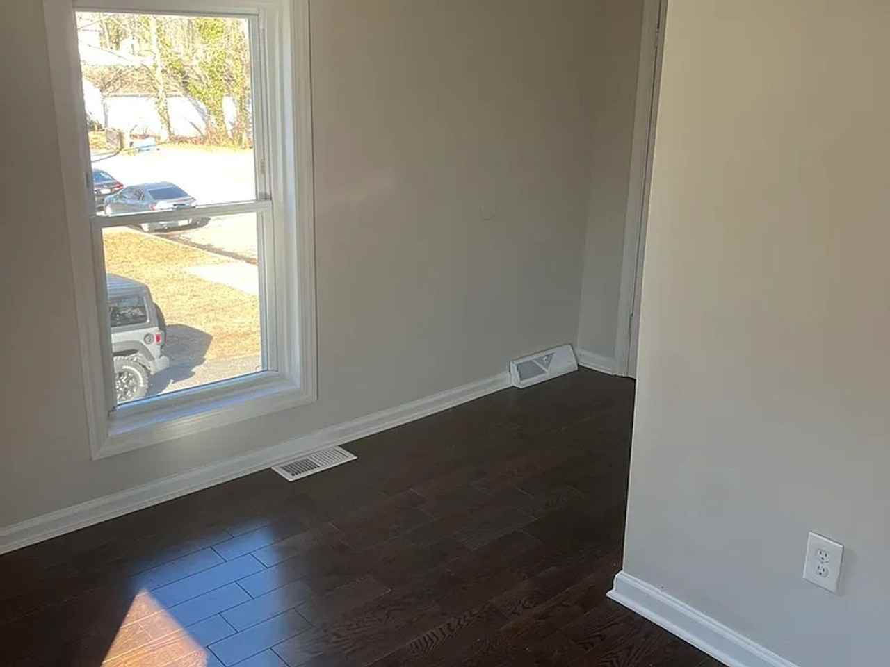 104 Water St - Photo 3 of 29