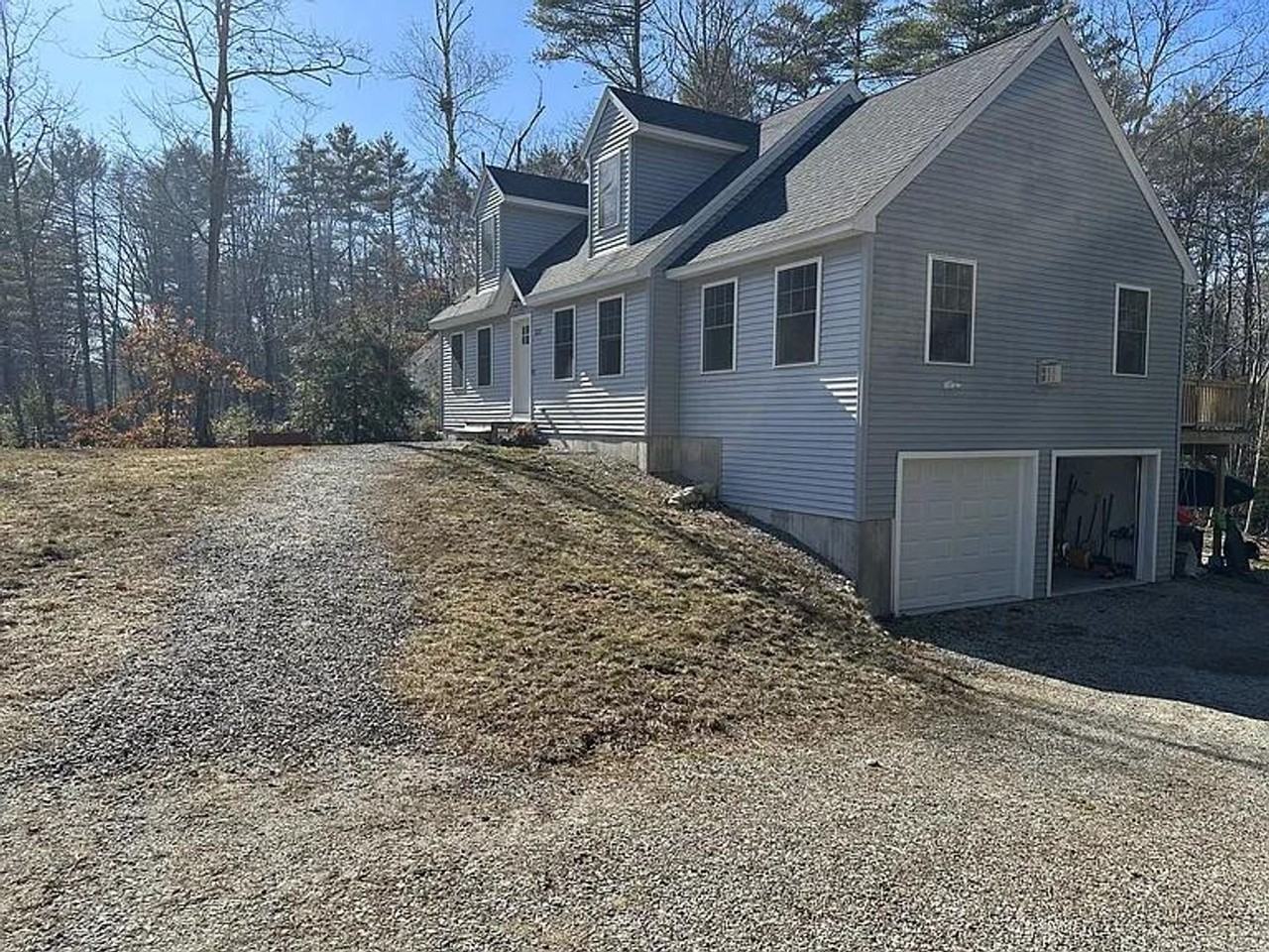 213 Old Portland Rd - Photo 2 of 15