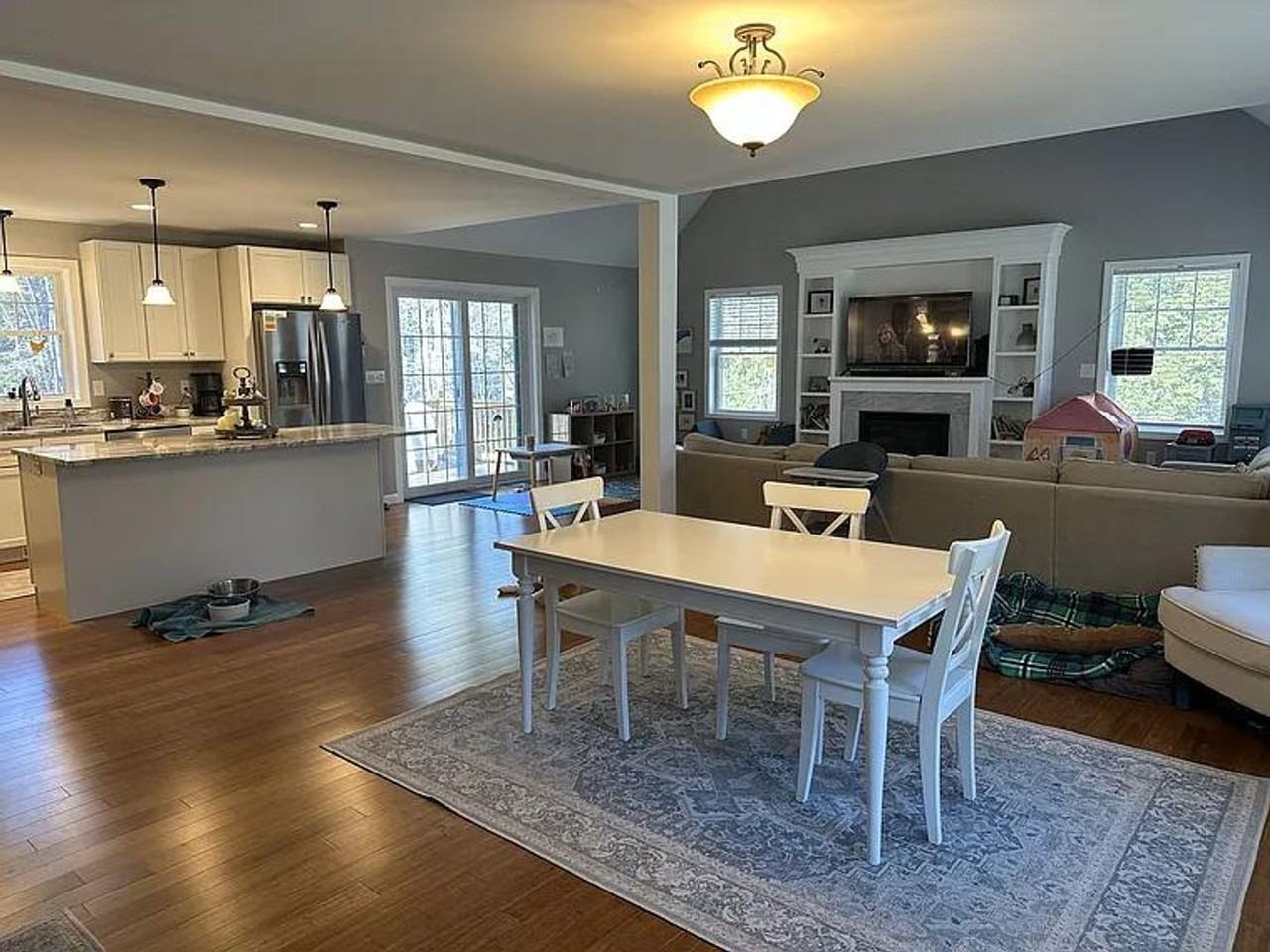 213 Old Portland Rd - Photo 3 of 15
