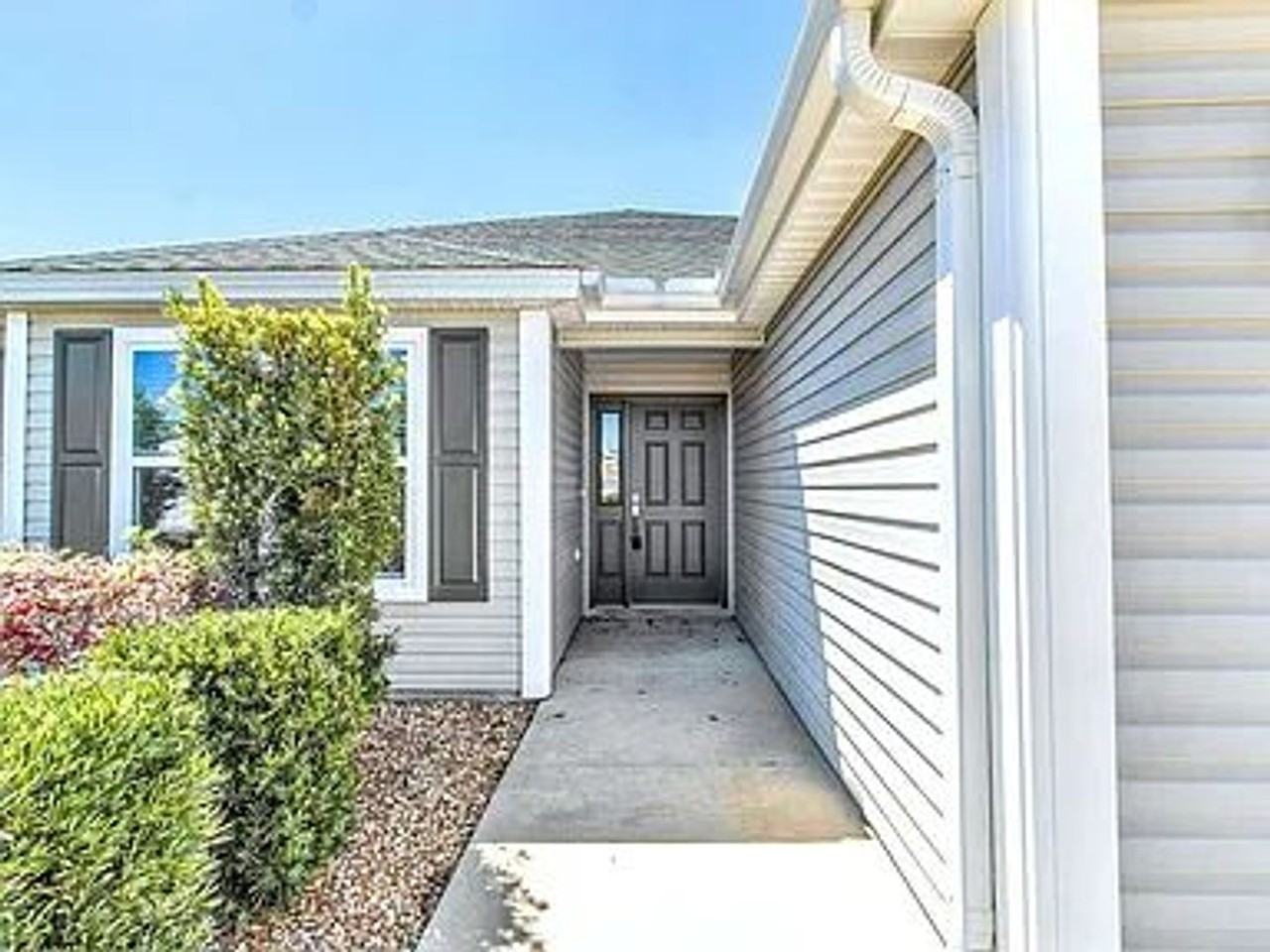 3332 Rohan Rd - Photo 3 of 12
