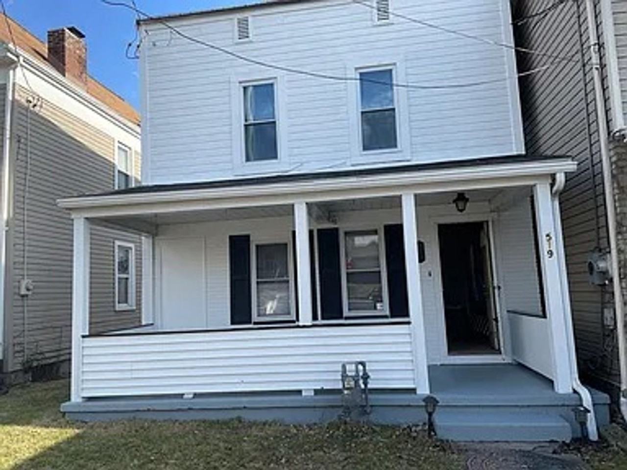 519 Jefferson St - Photo 2 of 10