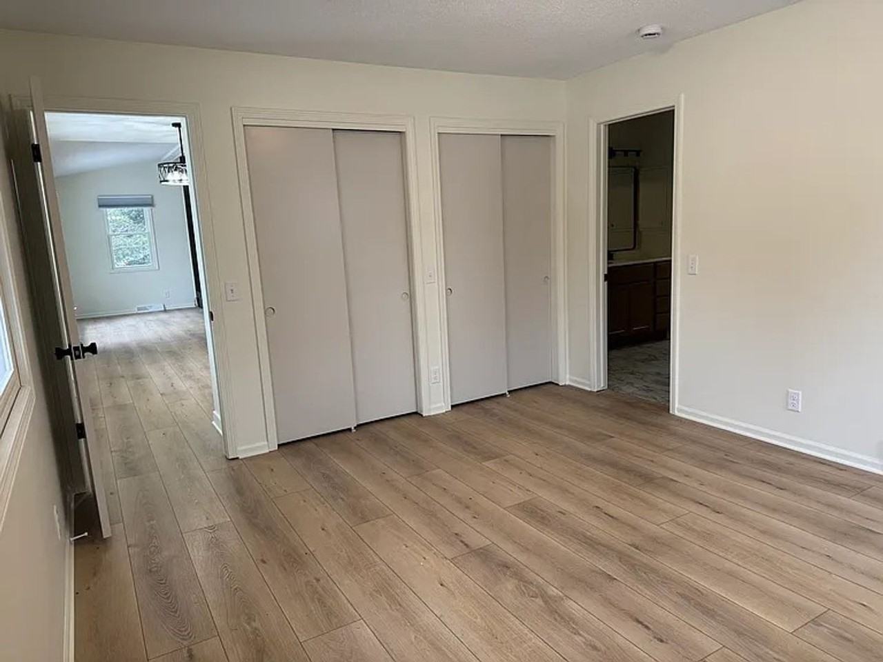 4425 13 Mile Rd Ne - Photo 2 of 17