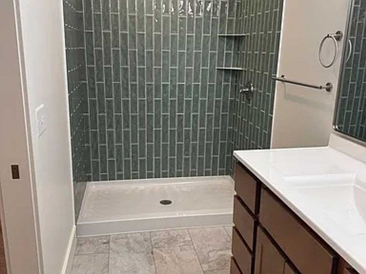 4425 13 Mile Rd Ne - Photo 3 of 17