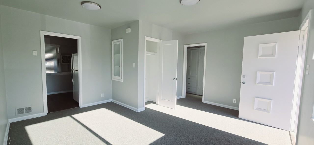 1388 W Glenrose Dr #NA - Photo 4 of 23