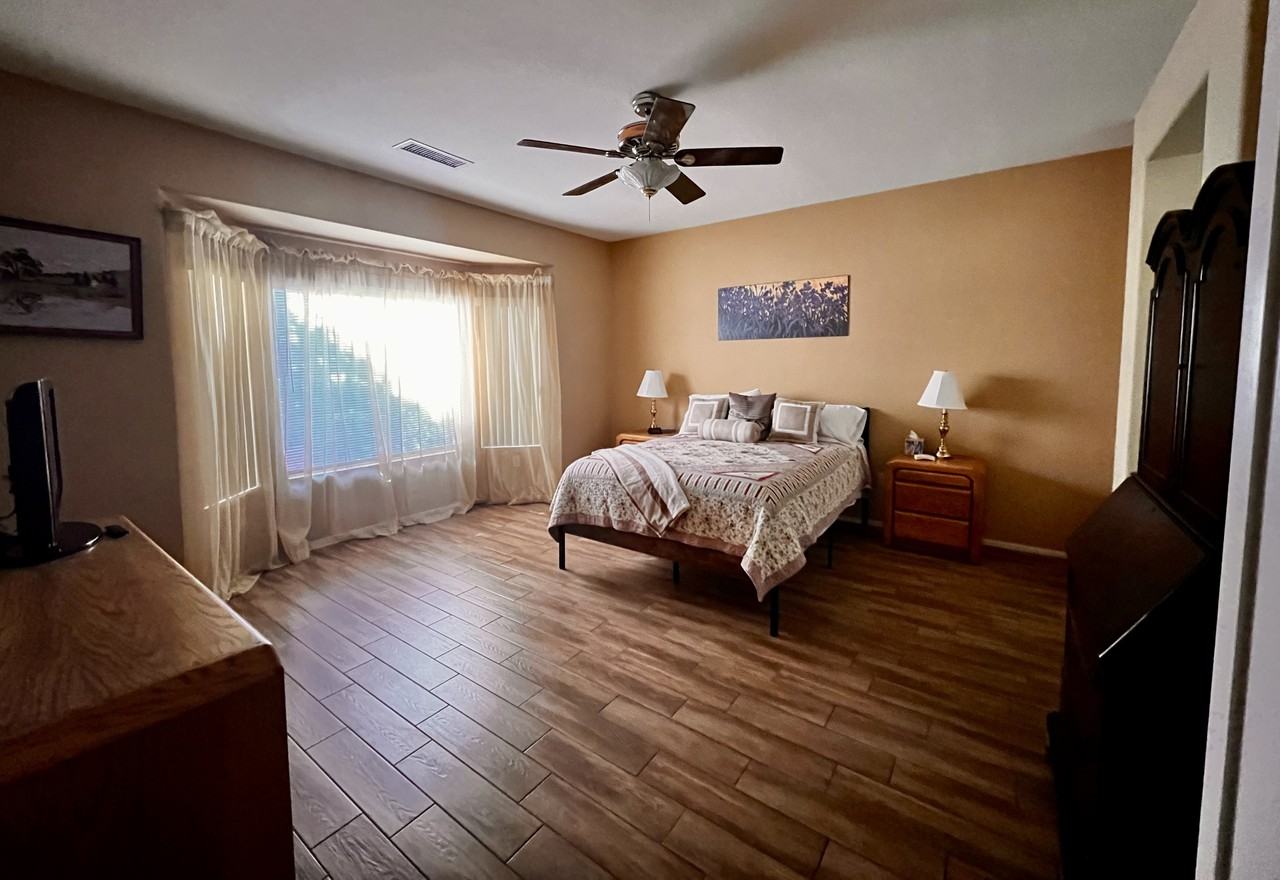 15847 W Bridgewood Dr #NA - Photo 5 of 12