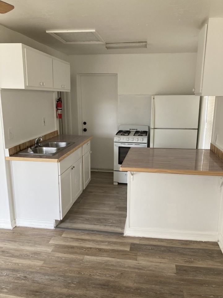 44 Cypress St #NA - Photo 5 of 8