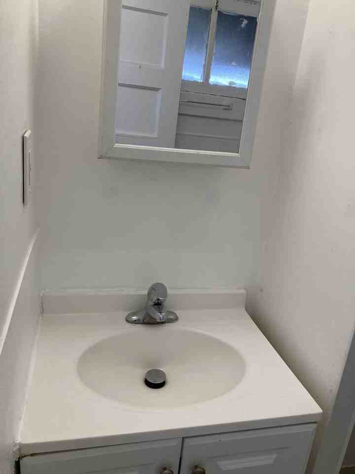 44 Cypress St #NA - Photo 7 of 8