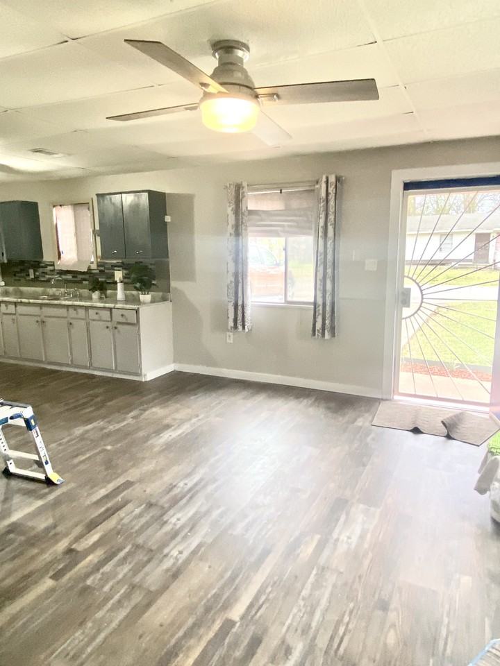 513 Southwest 3rd Street - Photo 4 of 19