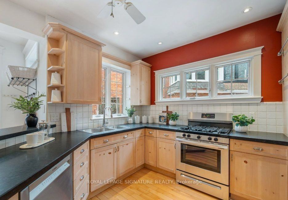 318 Willow Avenue - Photo 3 of 26