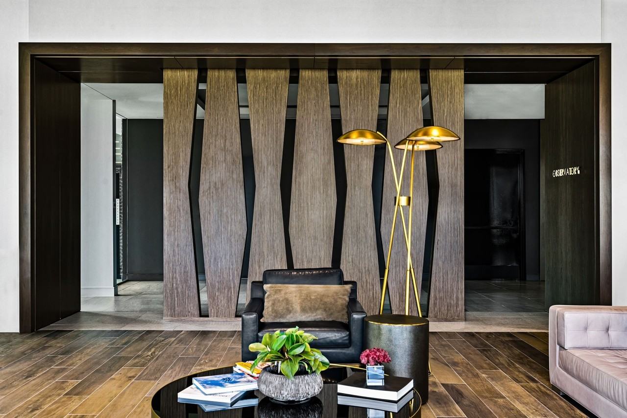 Crimson - Photo 3 of 25