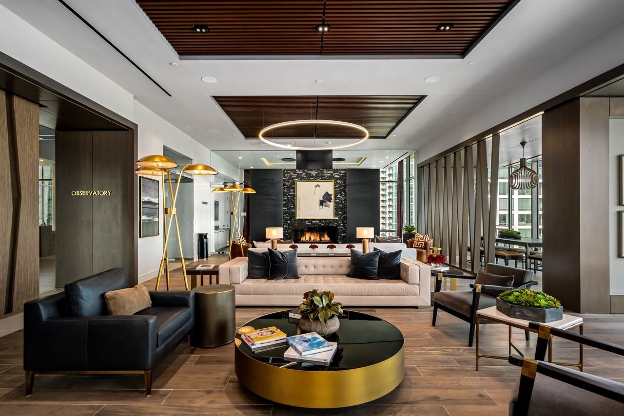 Crimson - Photo 6 of 25