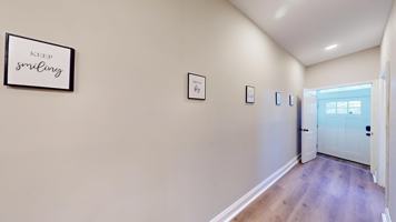 featured image of E North Ave