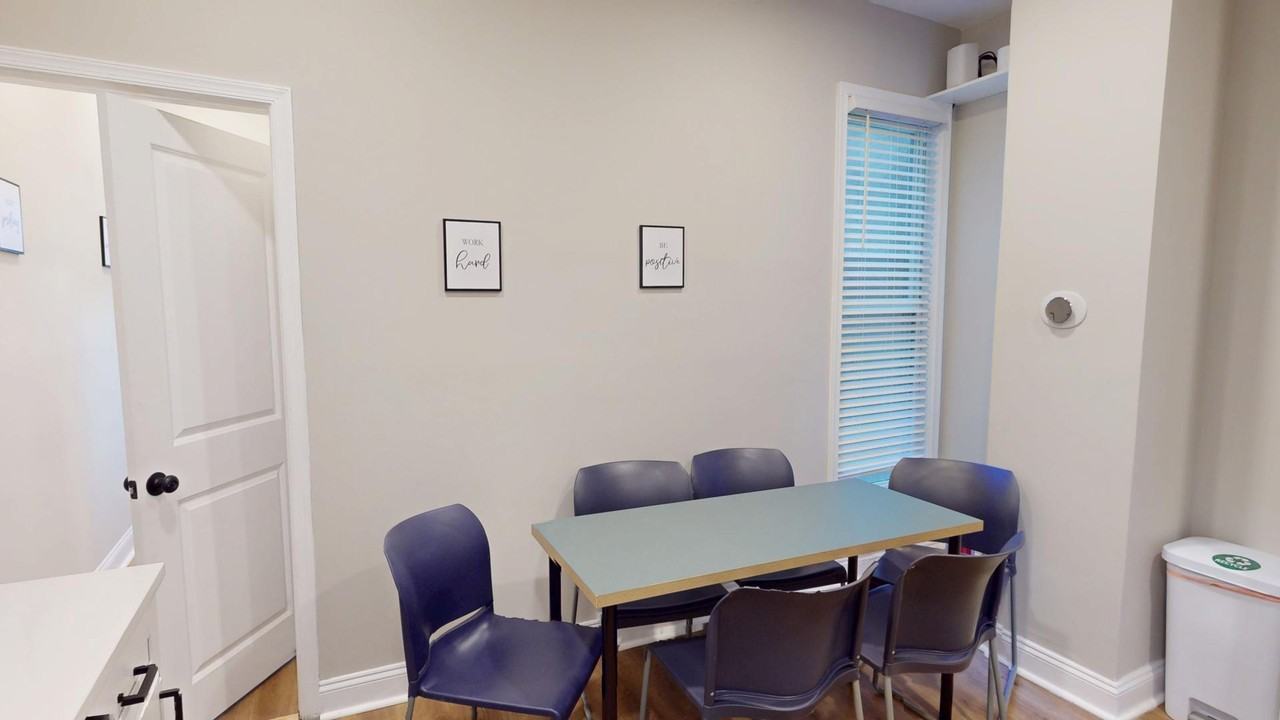 E North Ave - Photo 7 of 23