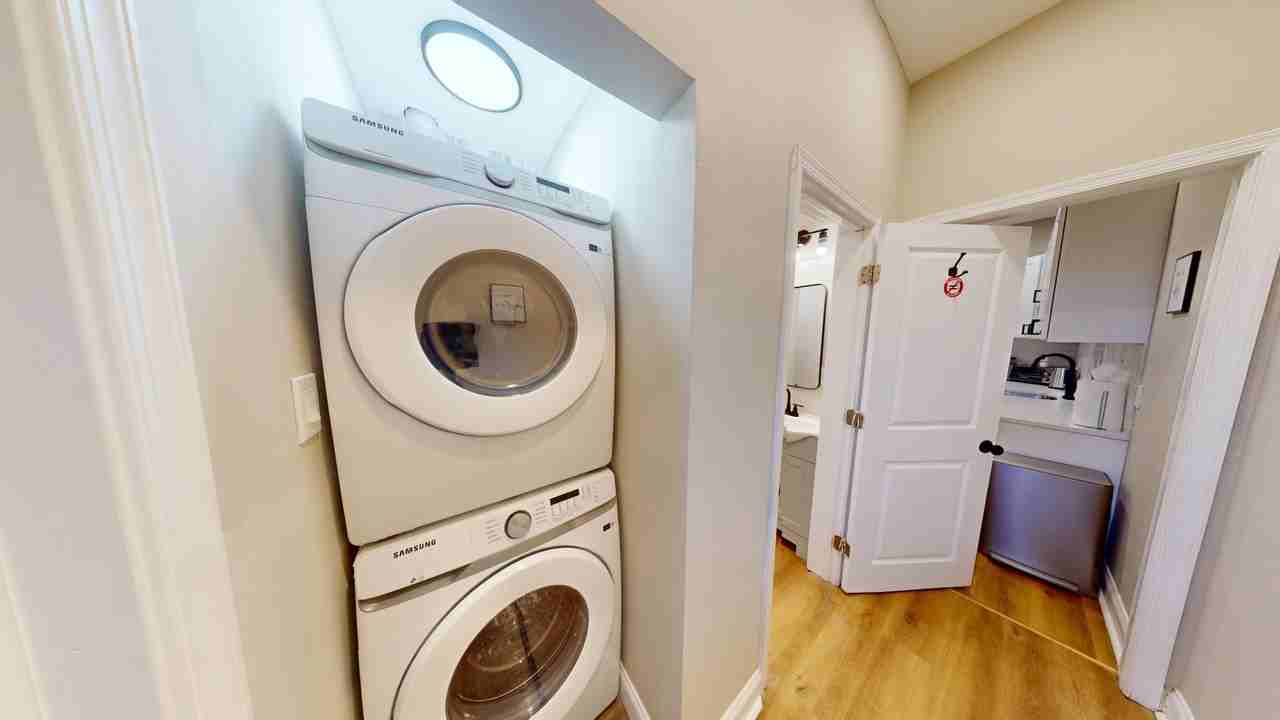 E North Ave - Photo 2 of 24