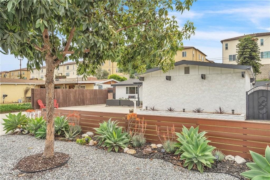 14102 Bora Dr - Photo 2 of 28