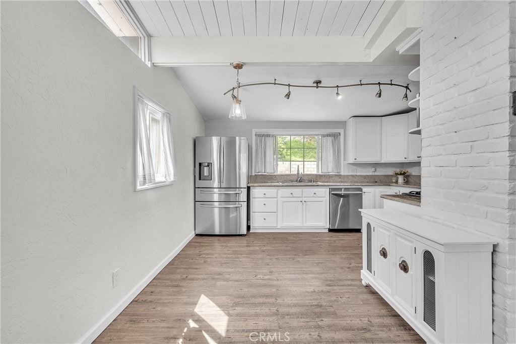 14102 Bora Dr - Photo 6 of 28