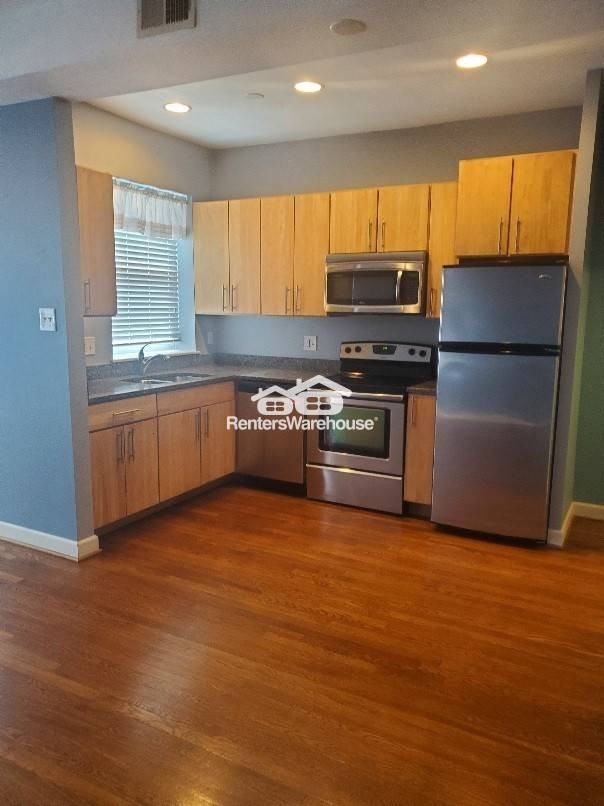 5625 Pershing Ave #32 - Photo 3 of 11