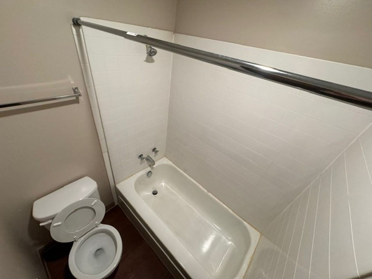 Quail Creek Apts. - Photo 7 of 40