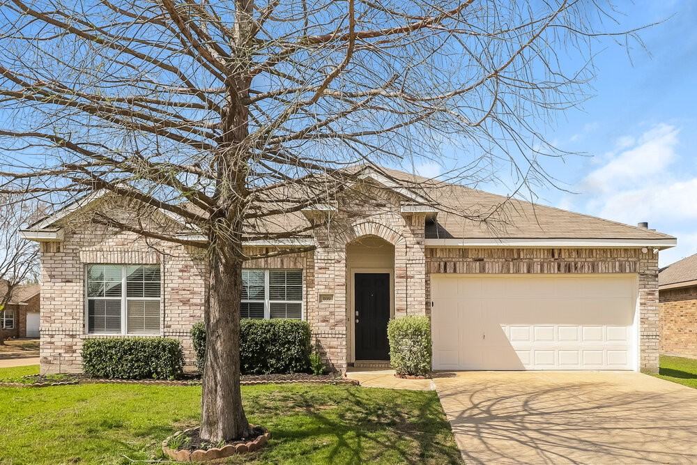 109 Jennie Marie Cir