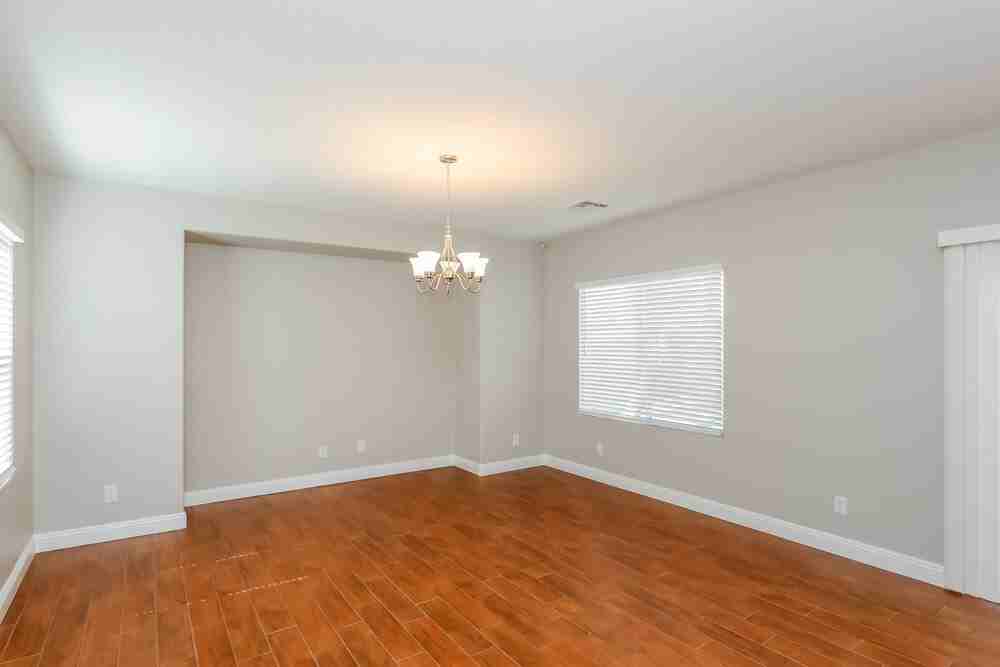 2900 Rothesay Ave - Photo 5 of 17