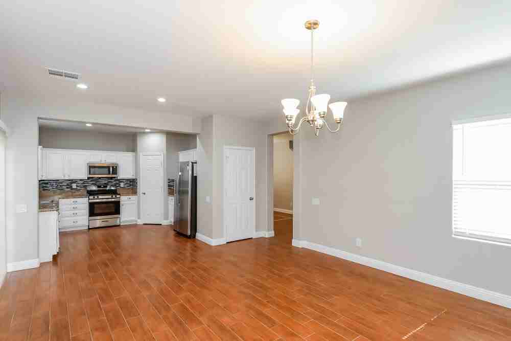 2900 Rothesay Ave - Photo 6 of 17