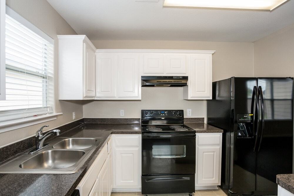 29023 Trinity River Dr - Photo 6 of 16