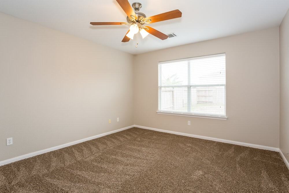 29023 Trinity River Dr - Photo 7 of 16
