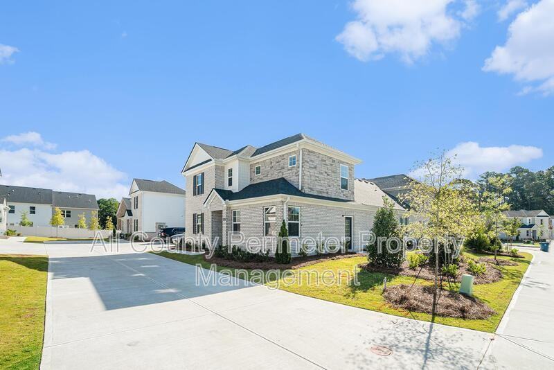 607 Silvermoon Dr - Photo 2 of 35
